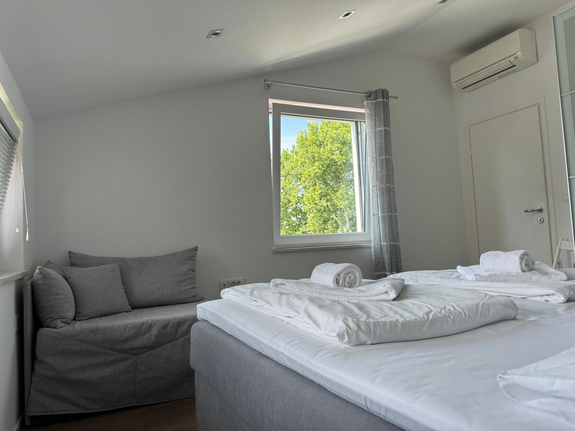 Apartments & Rooms Artemus Belveder Копер Стая снимка